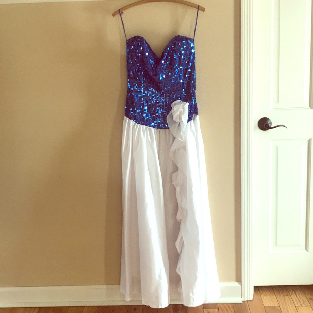 1990 White and royal blue sequins formal dress - Picture 1 of 5